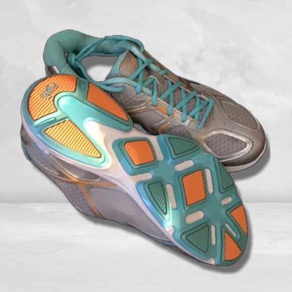 Ryka “Made For Women” Size 6 Walking Shoe. Brand New in the Box. - Picture 2 of 3